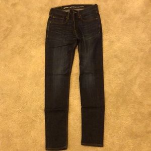 Blue Old navy skinny jeans. Size 30x32. In amazing condition!